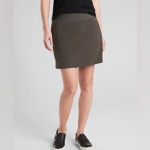 NWT Athleta SOHO Skort in Arbor Olive